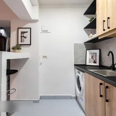 Industrial Cozy In Piata Amzei